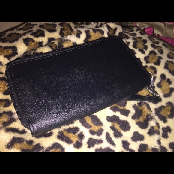 Wallet - Picture 2 of 3